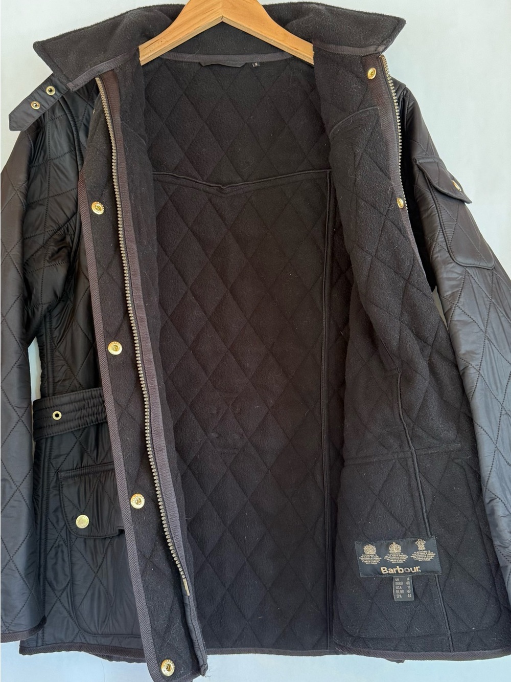 Women’s Barbour Black Quilted Belted Field Jacket - Picture 4 of 4